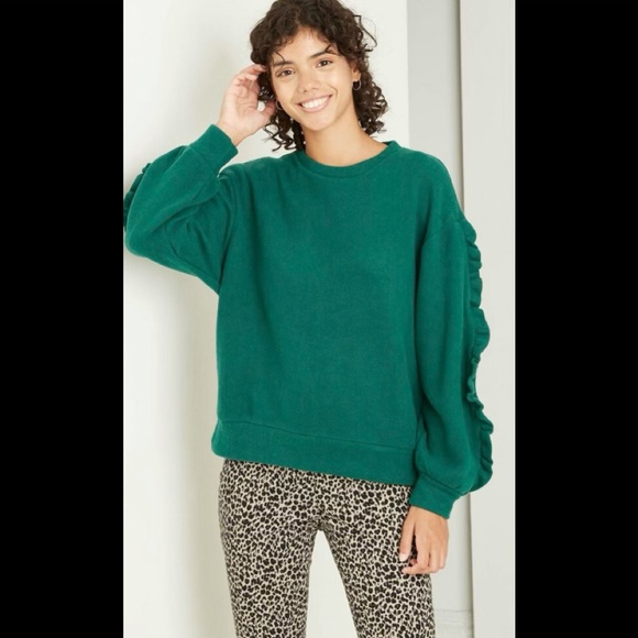 NWT Ruffle Sleeve Sweatshirt - Picture 1 of 1
